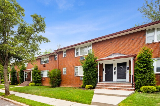 Photo - Woodside Apartments