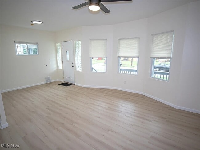 Photo - 3219 W 86th St