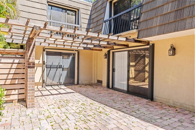 Building Photo - 110 1st Ter