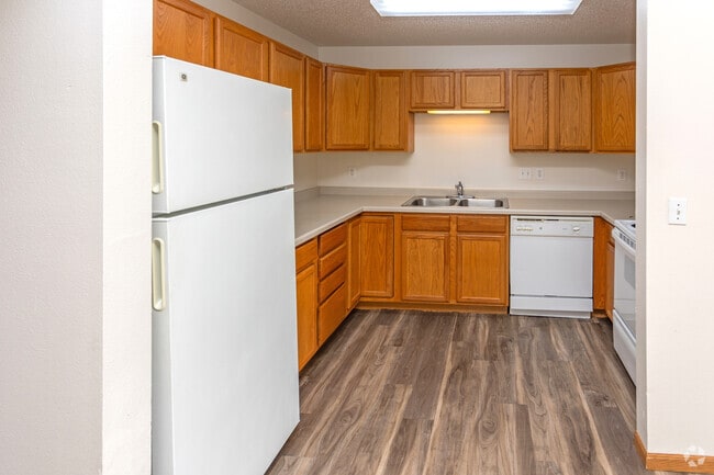 3BR, 2BA - 1,200SF - Kitchen
