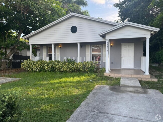 Building Photo - 22250 Miami Ave Rental