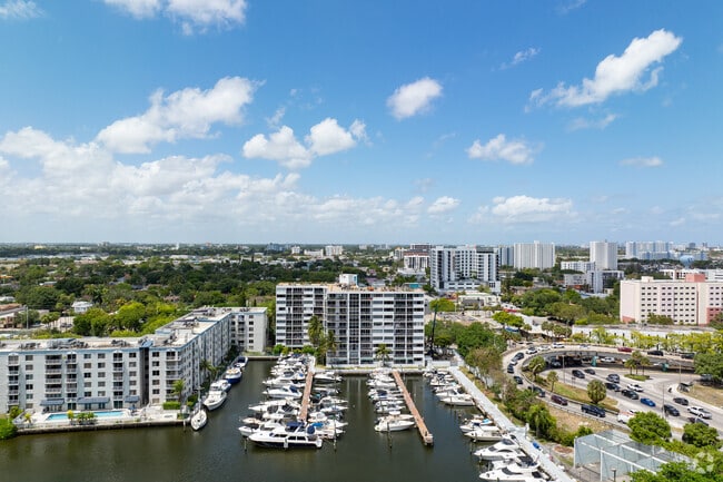 Photo - River Run Yacht Club Condominiums