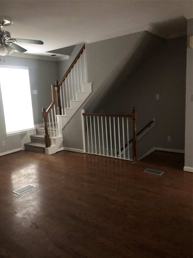 1906 Vermont St Unit E