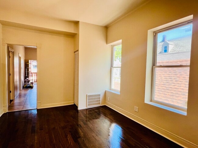 Photo - 2234 W Cullerton St