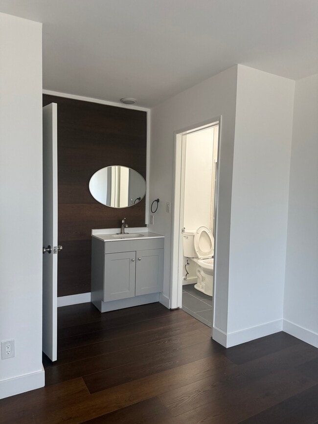 Photo - 1551 S Sherbourne Dr Unit 303