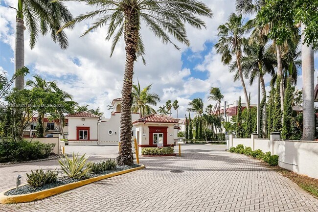 Photo - 8650 SW 67th Ave Unit 1021