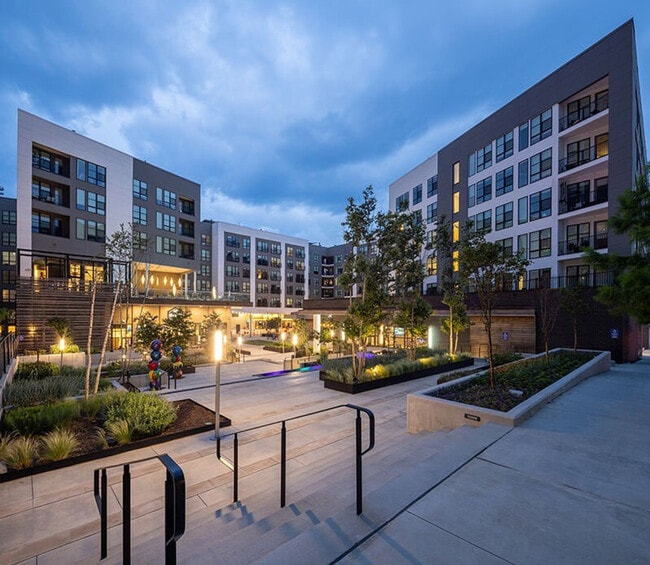 Photo - 3500 Lenox Rd NE Unit SI ID1604705P