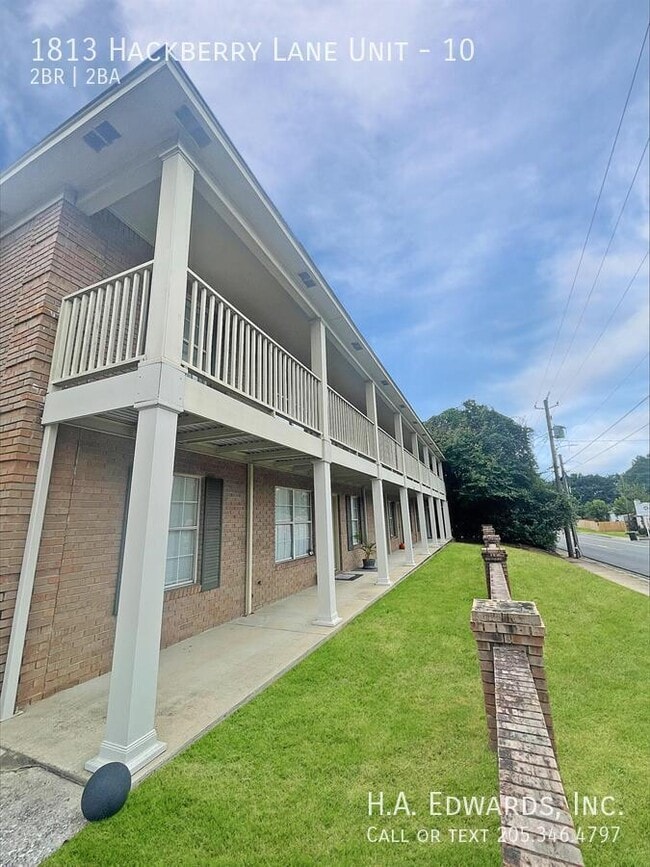 Building Photo - 1813 Hackberry Ln Unit 10