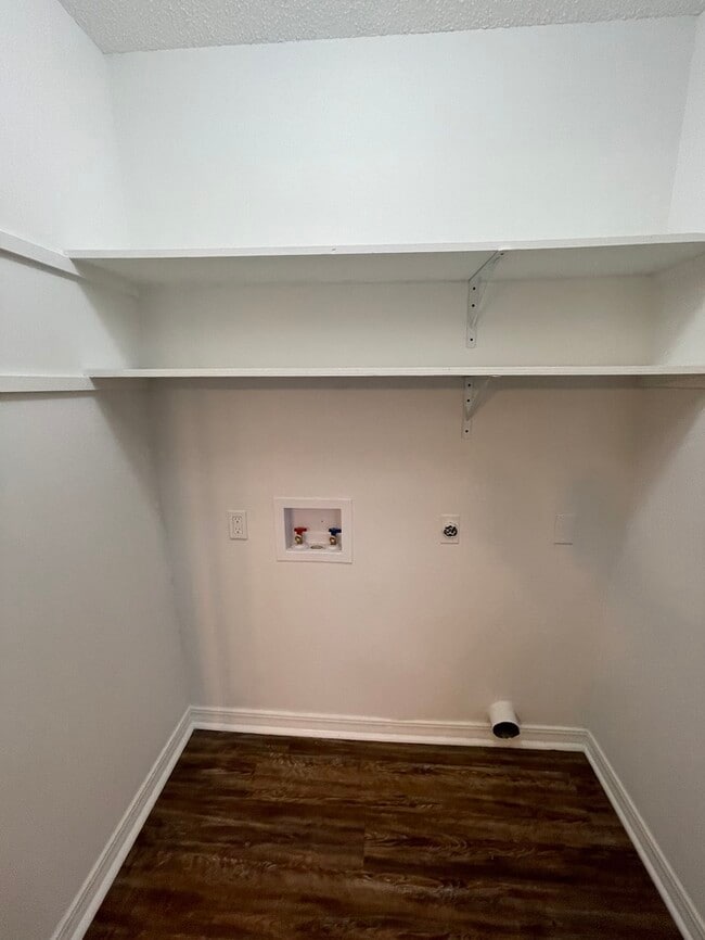 Photo - 15 McArthur Dr