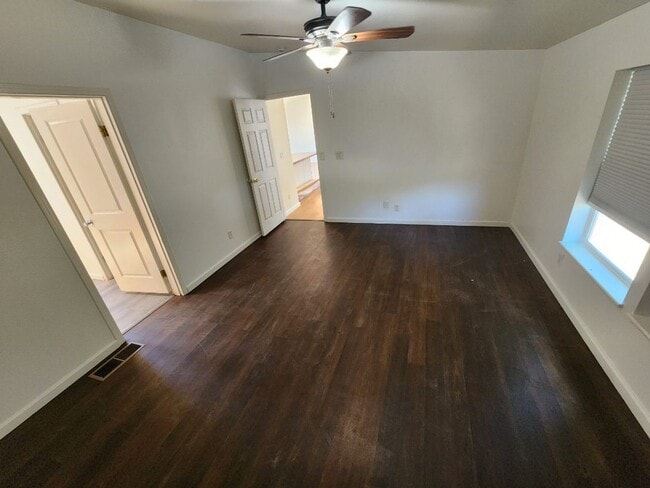 Photo - Charming 3 Bedroom + Den Home with Open Floor Plan, pet friendly,  garden area.