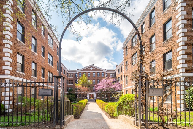 Photo - 64 Queensberry St Unit 101