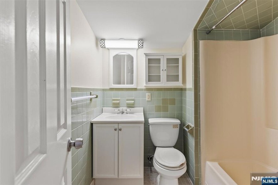 Photo - 146 Main St Unit 2