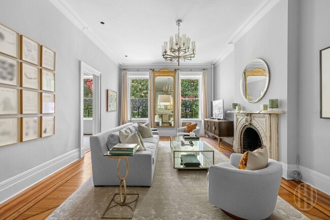 Photo - 24 E 11th St Unit 2