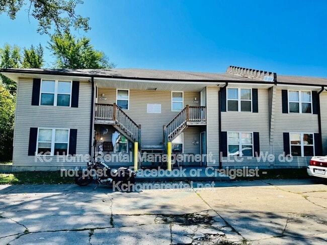 Building Photo - 9215 E 54th St