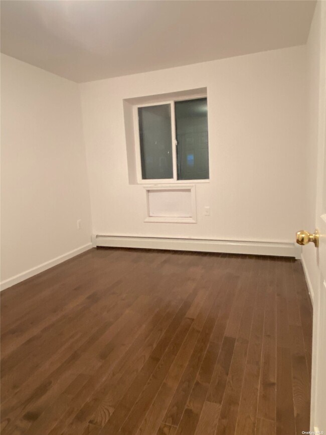3414 58th St Unit 2FL Apartamento Para alquiler en Queens, NY