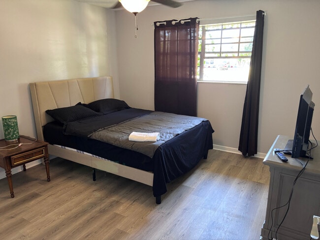 Photo - 7541 Coleridge Rd