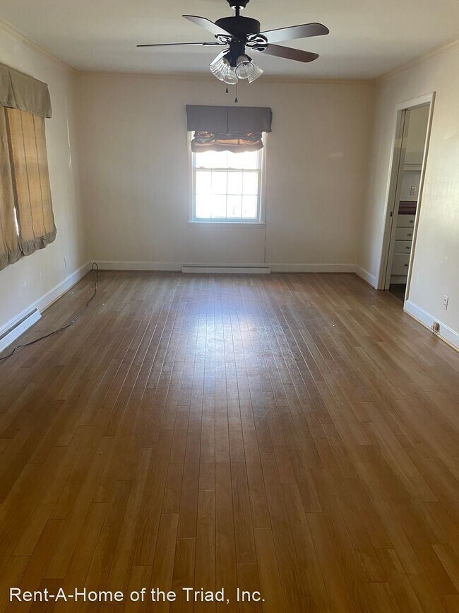 Photo - 3 br, 2 bath House - 2511 W Cornwallis Drive
