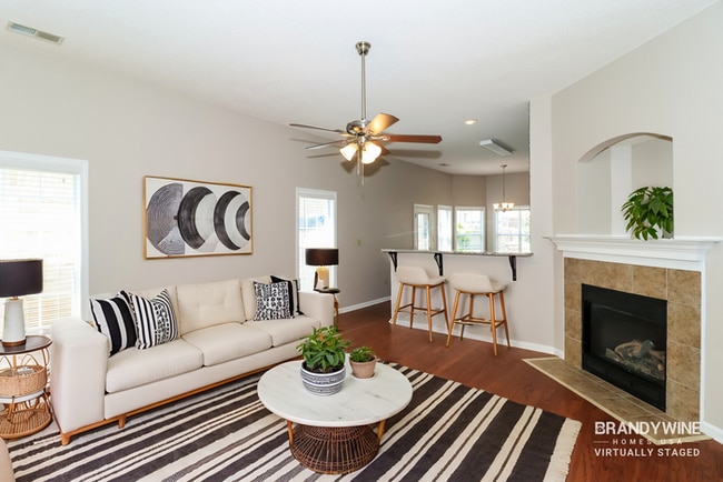 Photo - 1189 Travers Ln