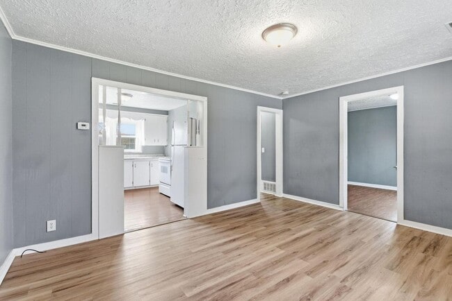 Photo - 3 Bedroom | 1 Bathroom Home | PET FRIENDLY!