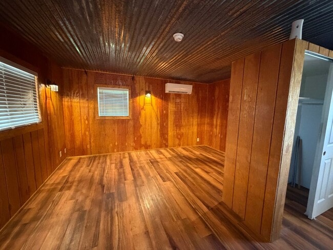 Photo - Cozy Studio House For Rent!