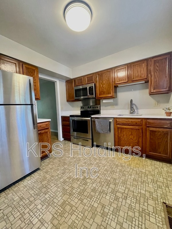 Photo - 613 N Abingdon St