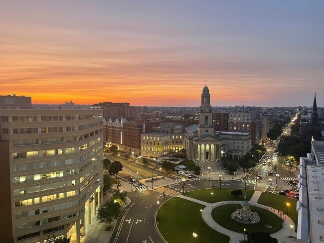 Building Photo - Fabulous View from this Move-in Ready 1BR ... Unit 510 Rental