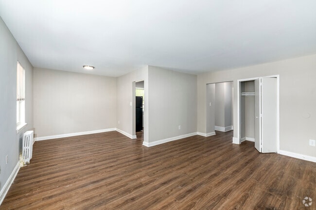 2BR, 1BA – 782SF - Living Room