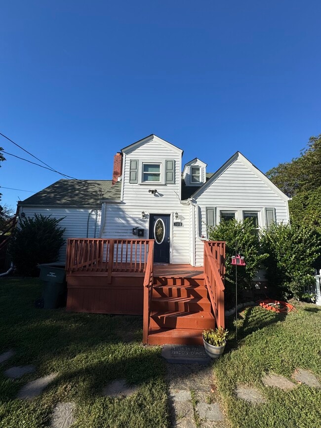 Photo - 1018 Wolcott Ave Unit A