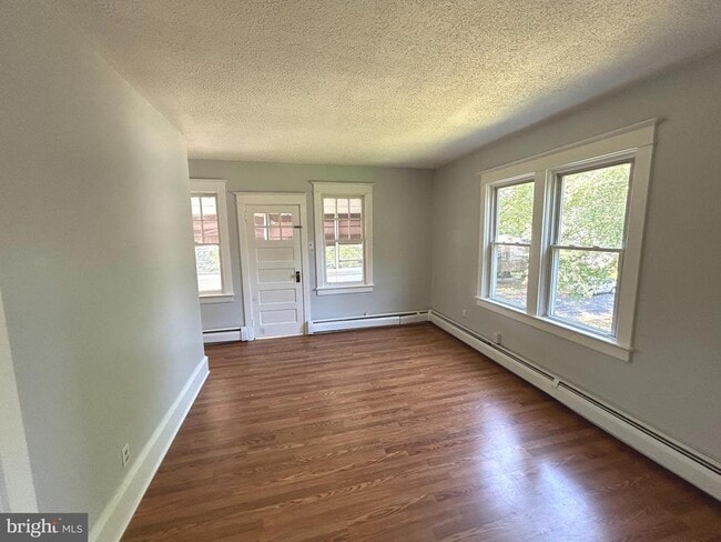 Photo - 303 Kenny St Unit C