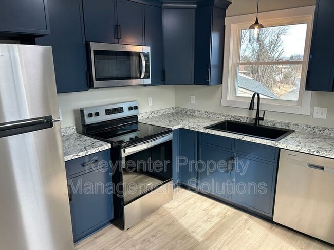 Photo - 300 Fairview Ave