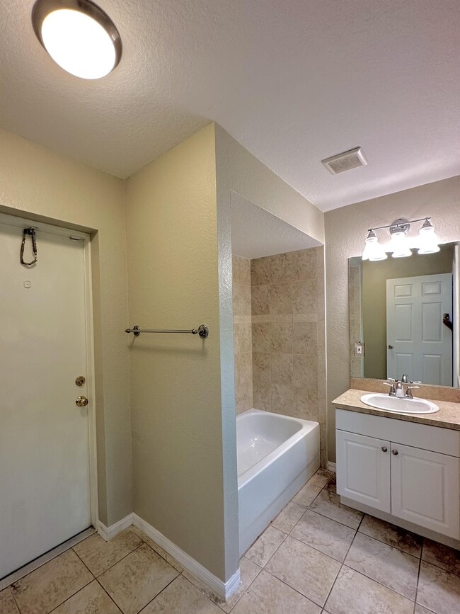 Photo - 2931 NW 9th Terrace