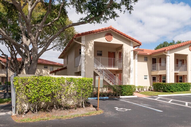 Building Photo - 3031 Holiday Springs Blvd Unit 201-7