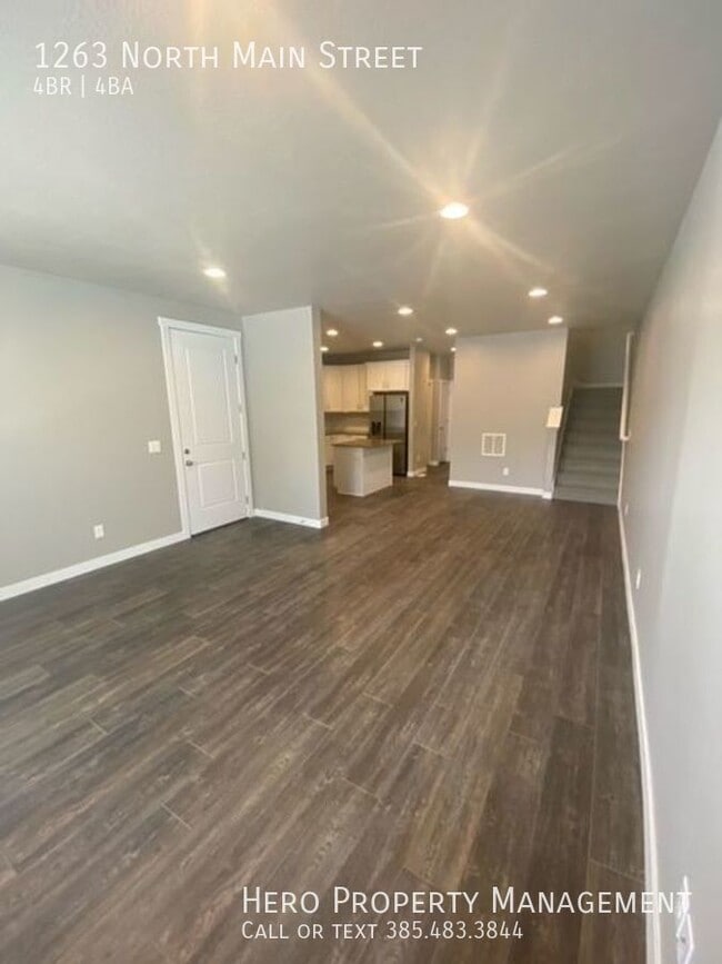 Photo - 1263 N Main St