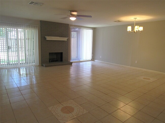 Photo - 8414 Beechnut St