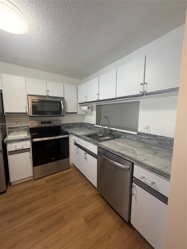 Photo - 3031 Holiday Springs Blvd Unidad 205-7