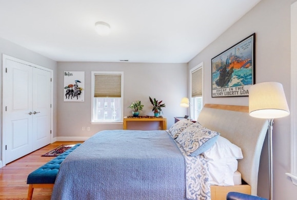 Photo - 120 Riverway Unidad D12