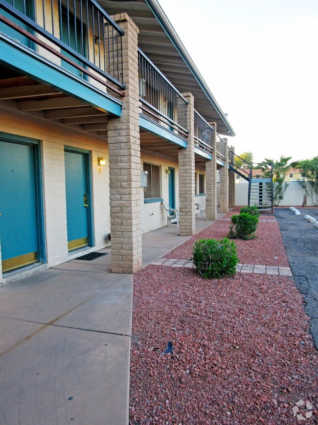 Building Photo - Spring Leaf Apartments