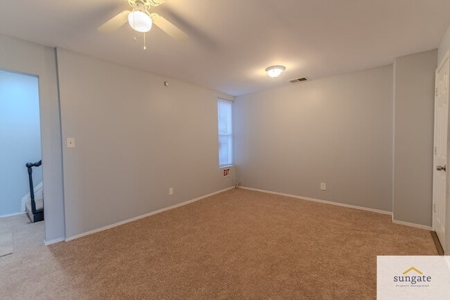 Photo - 1034 N Eden St Unit 3