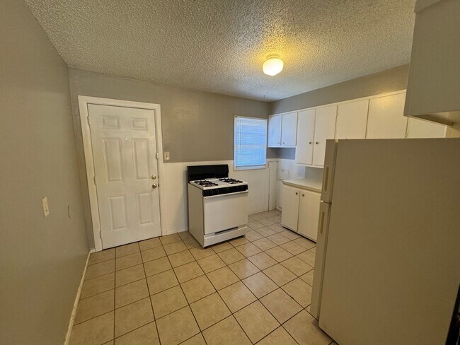 Photo - 3808 22nd Pl Unidad A