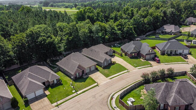 Photo - 316 Greengate Circle