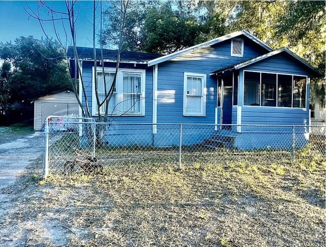 Building Photo - 444 Duray St