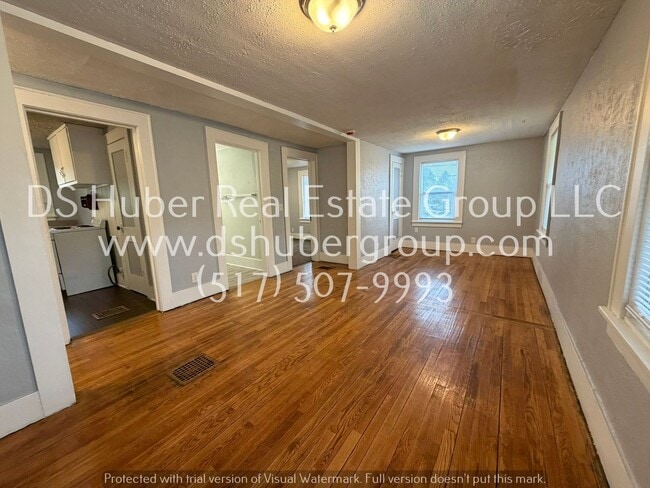 Building Photo - 2345 N Cedar St Unit 2
