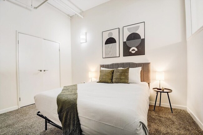 Photo - 50 N Illinois St Unit ID1014593P