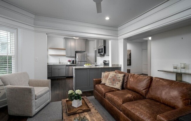 Photo - 2620 Highland Ave Unit 304
