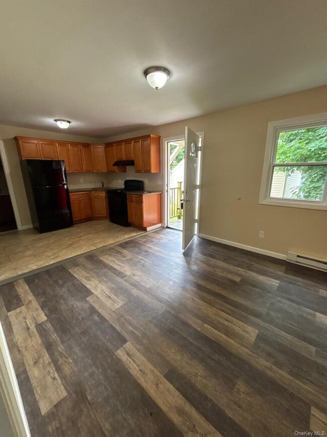 Photo - 1121 Woodcrest Ave