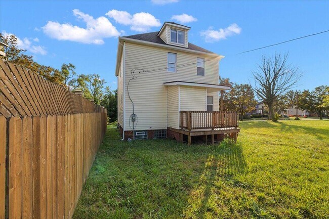 Photo - 3473 Townsend St