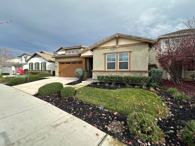 Photo - Stunning Lakefront River Islands Home