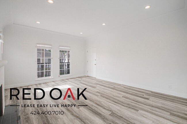 Photo - 330 N Genesee Ave Unidad 330 1/2