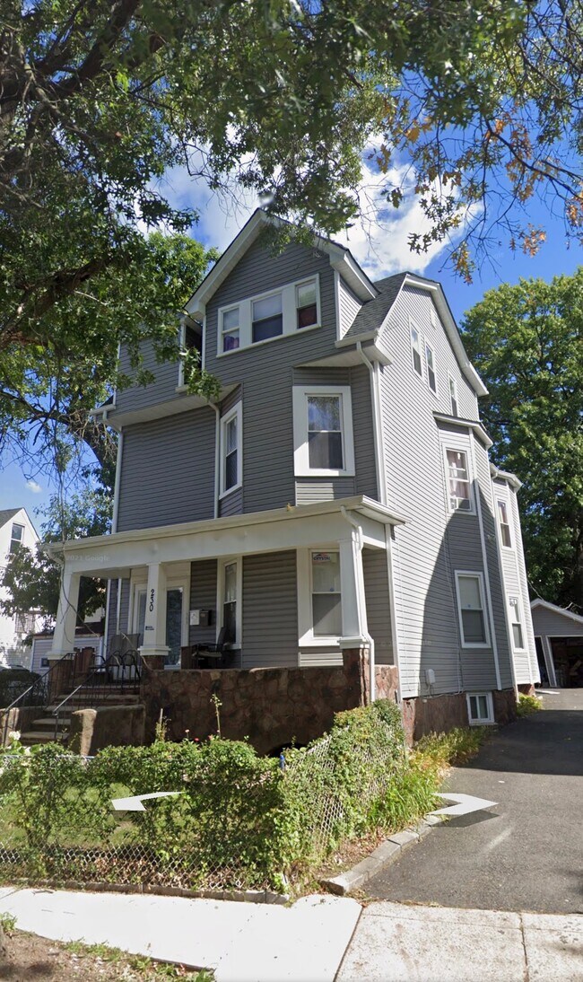 Photo - 230 N Maple Ave Unidad 2nd floor