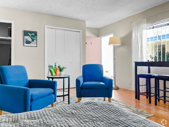 Building Photo - 2827 S Corning St Unit 1 Rental